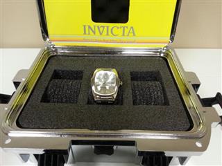 Invicta Lupah Model 15187 Limited Collectors Edition Watch and Case